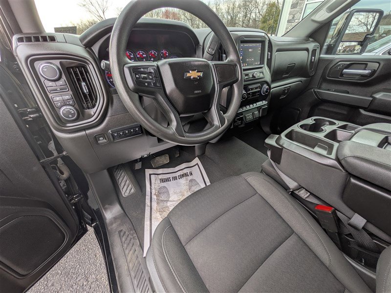 Used 2024 Chevrolet Silverado 2500 Custom w/ Custom Value Package image 16