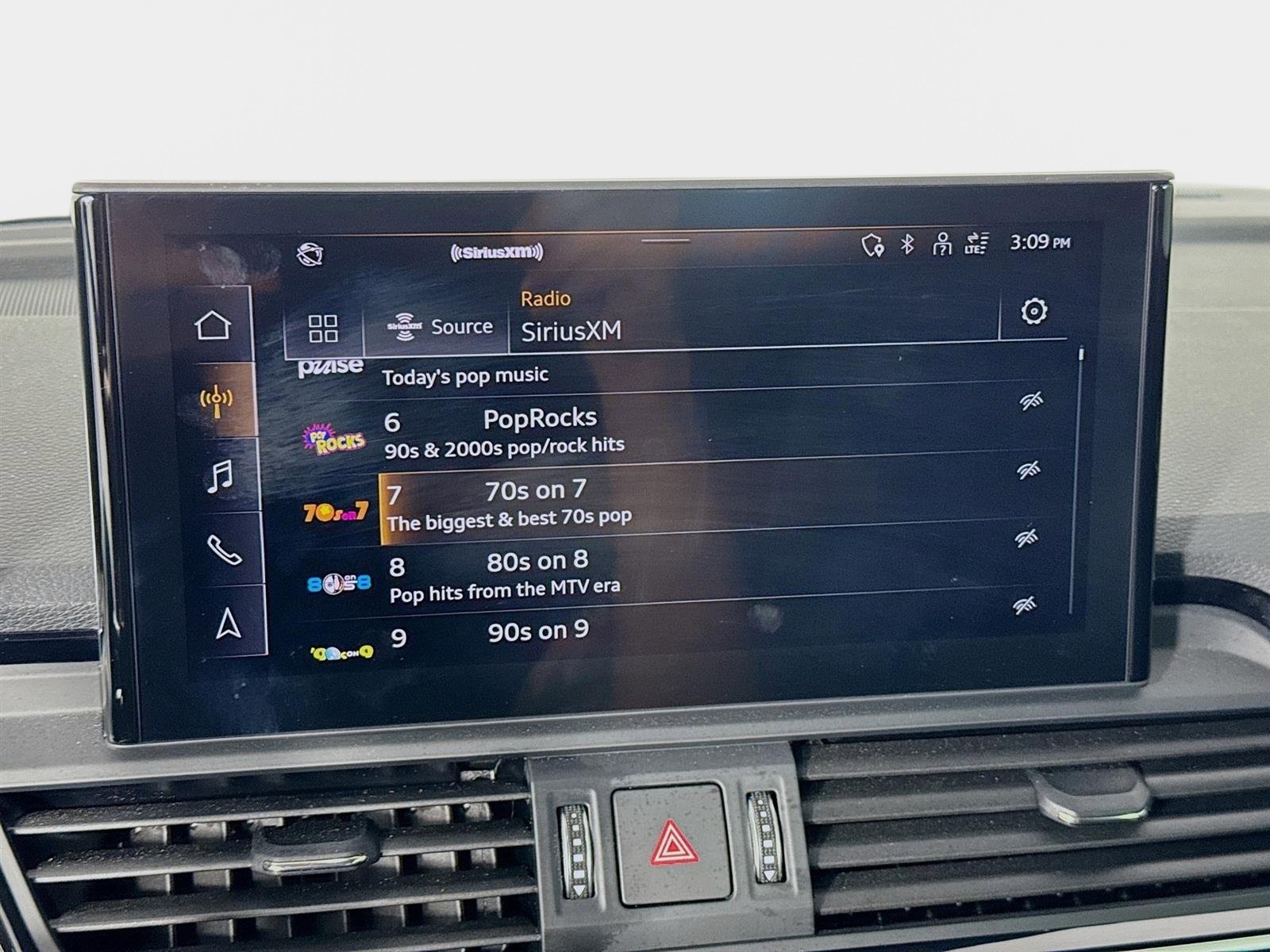 Used 2022 Audi Q5 2.0T Premium image 16