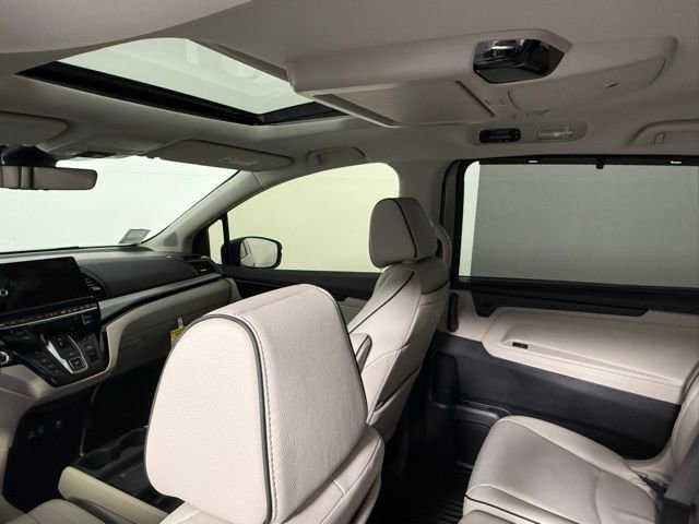 New 2026 Honda Odyssey Touring image 33