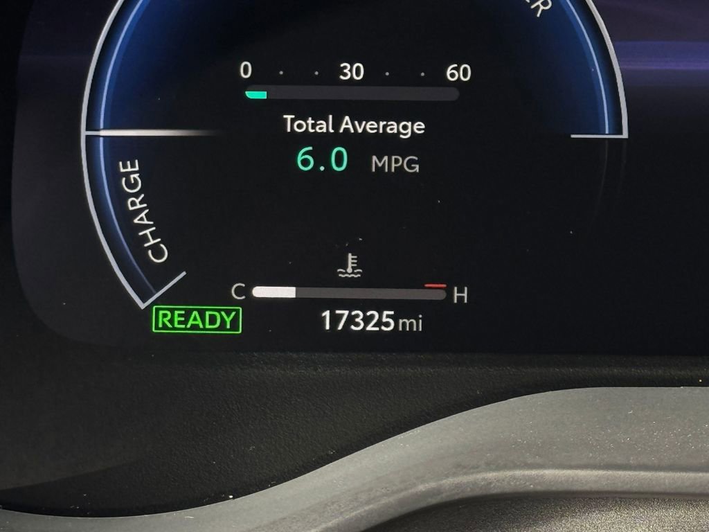 Certified 2025 Toyota Sienna Limited AWD/4WD image 16