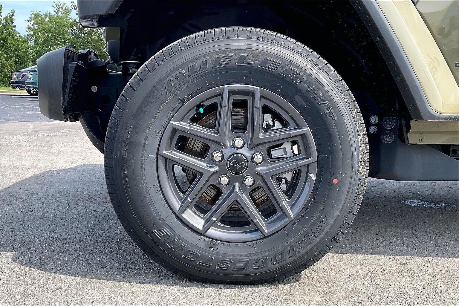 New 2026 Jeep Gladiator Sport AWD/4WD image 11