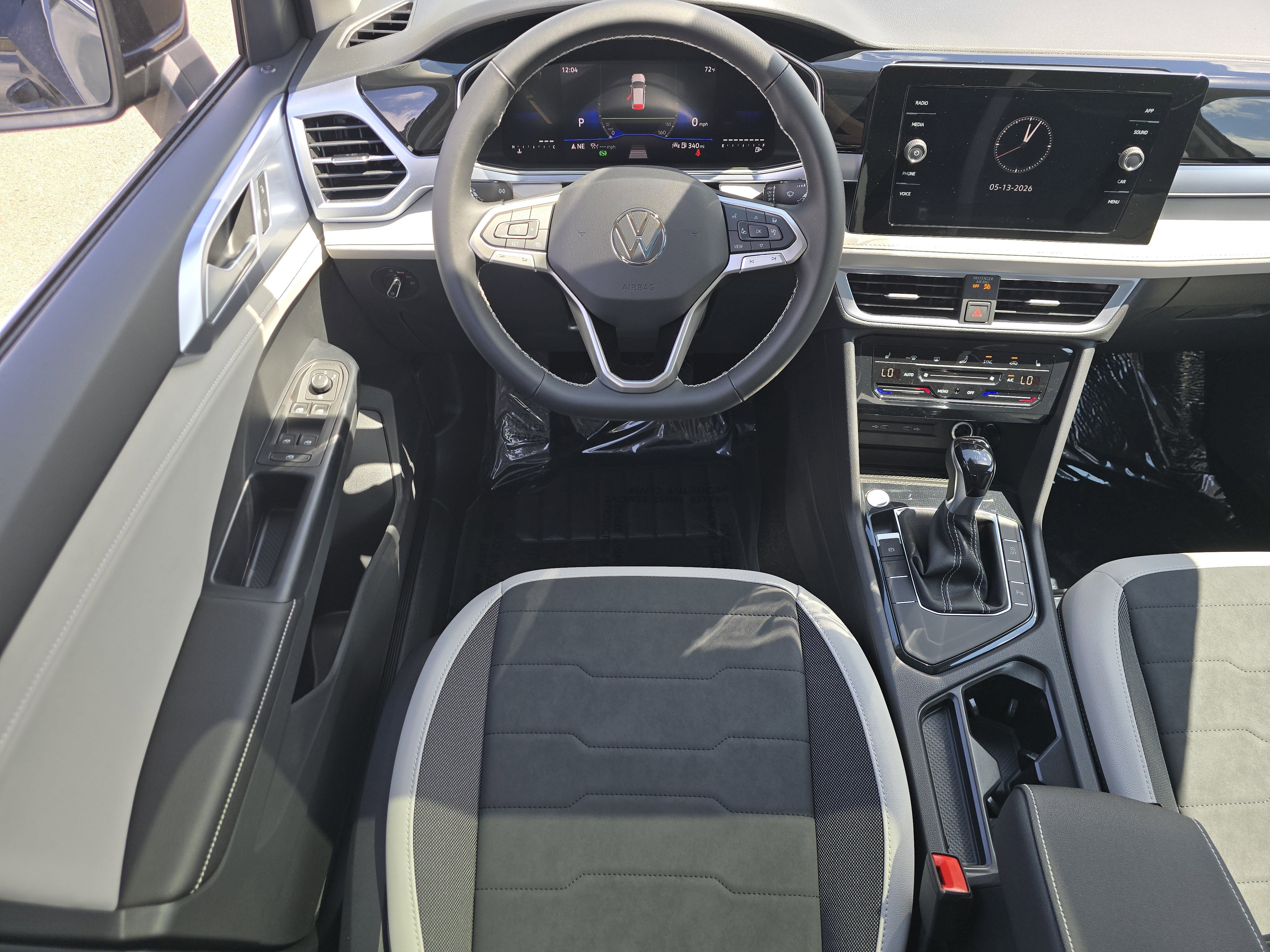 New 2026 Volkswagen Taos SE FWD image 20