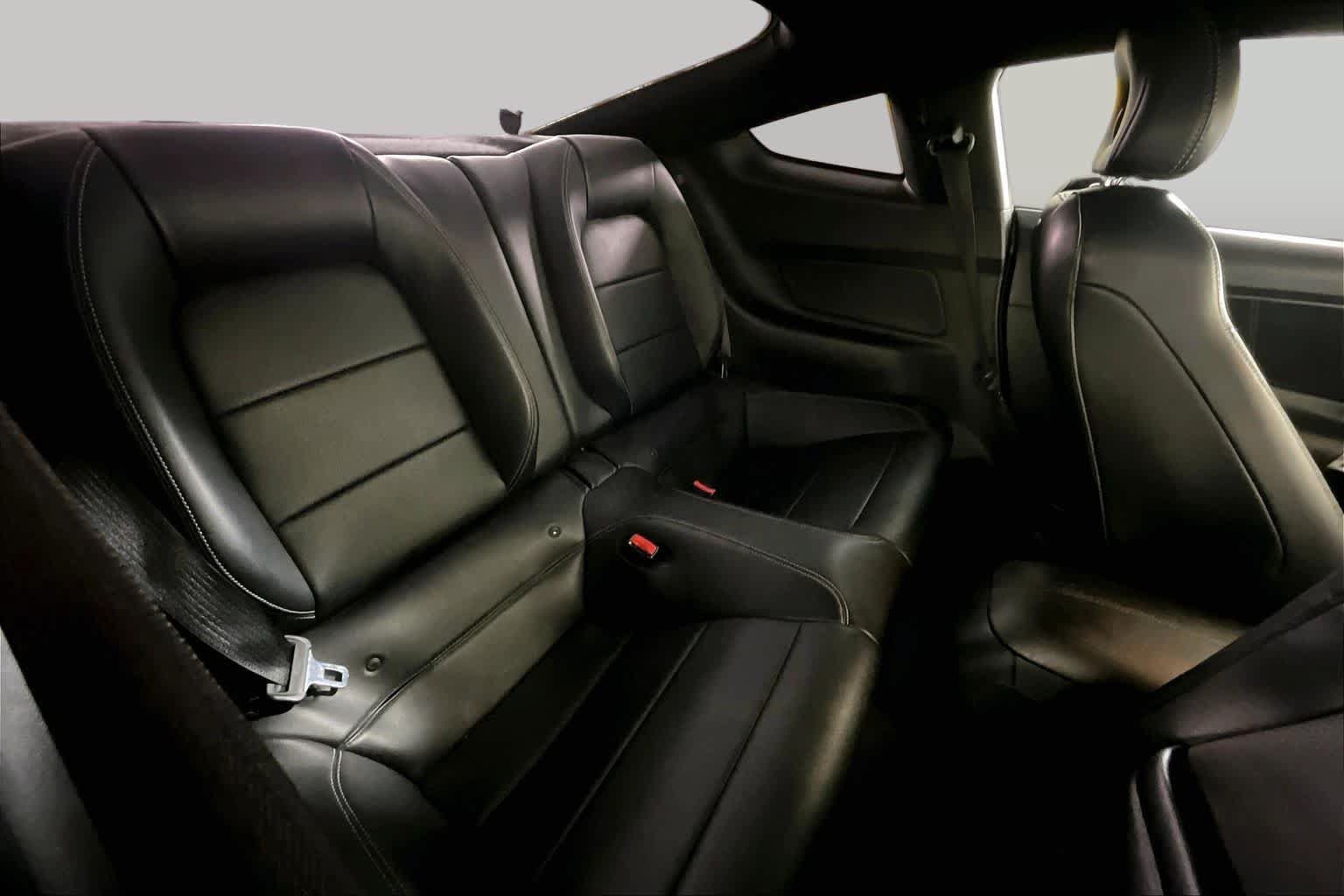Used 2015 Ford Mustang Premium RWD image 18