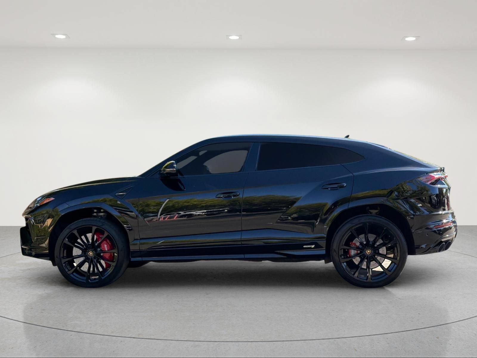 Used 2024 Lamborghini Urus S AWD/4WD image 2