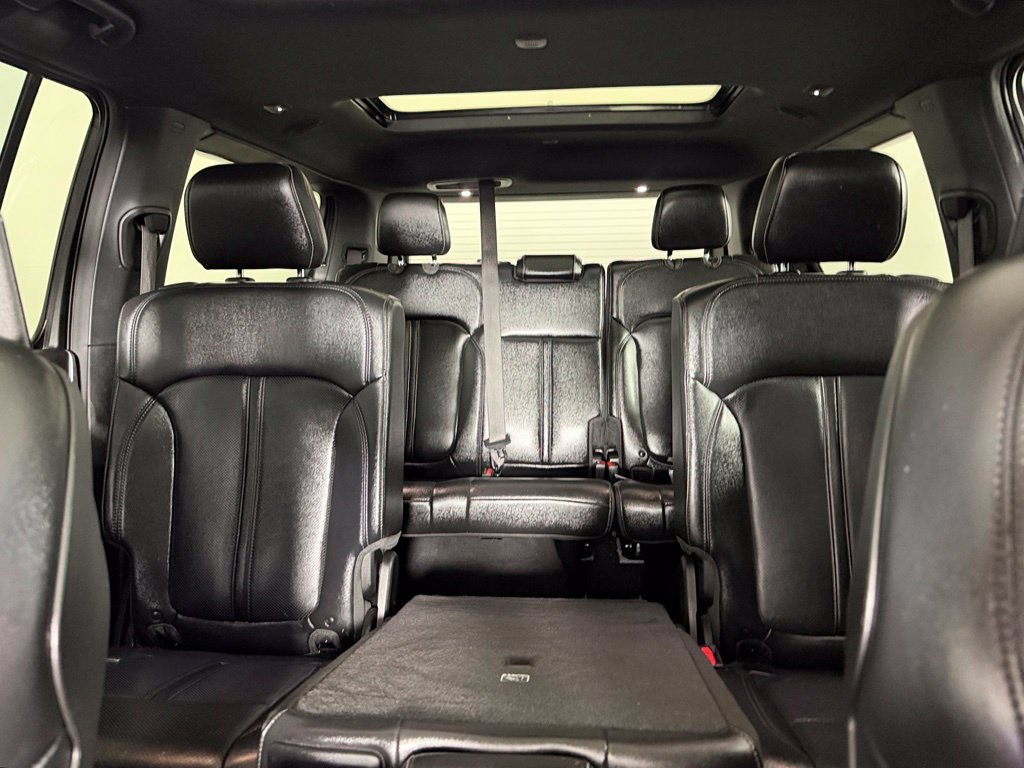 Used 2023 Jeep Wagoneer 4WD w/ Premium Group I image 17