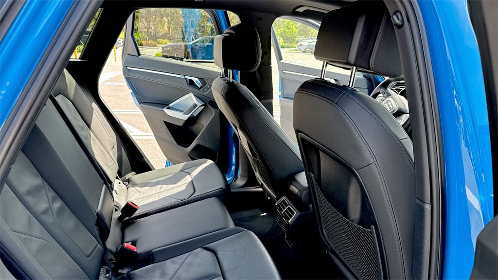 Used 2022 Audi Q3 2.0T Premium w/ Convenience Package image 34