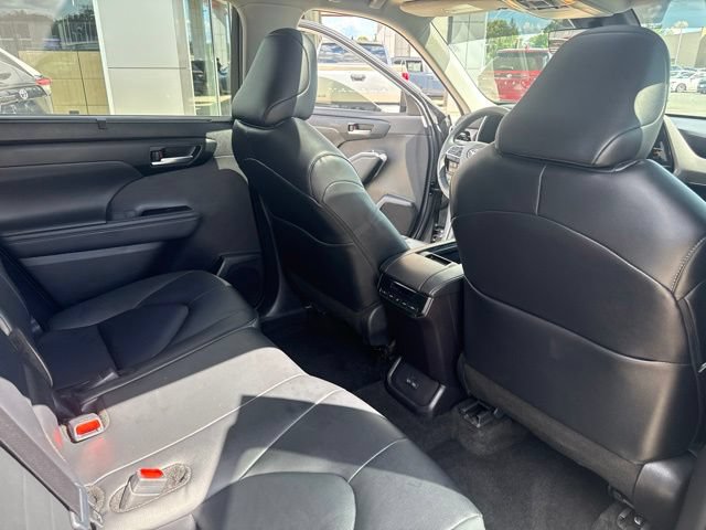 Used 2026 Toyota Highlander XLE AWD/4WD image 29