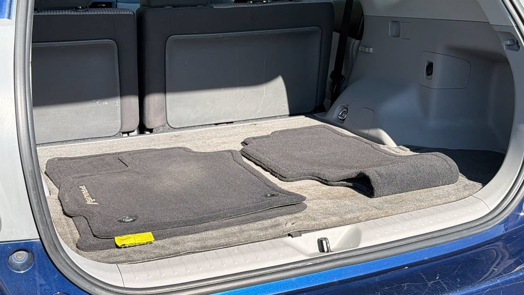 Used 2017 Toyota Prius V Two w/ Carpet Mat Package FWD image 27