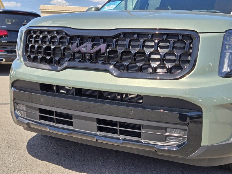 Certified 2025 Kia Telluride SX X-Line AWD/4WD image 9