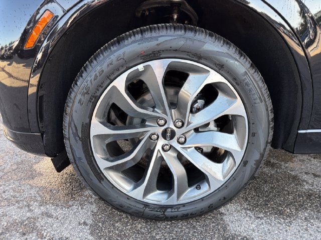 New 2026 Lincoln Aviator AWD w/ Jet Appearance Package image 13
