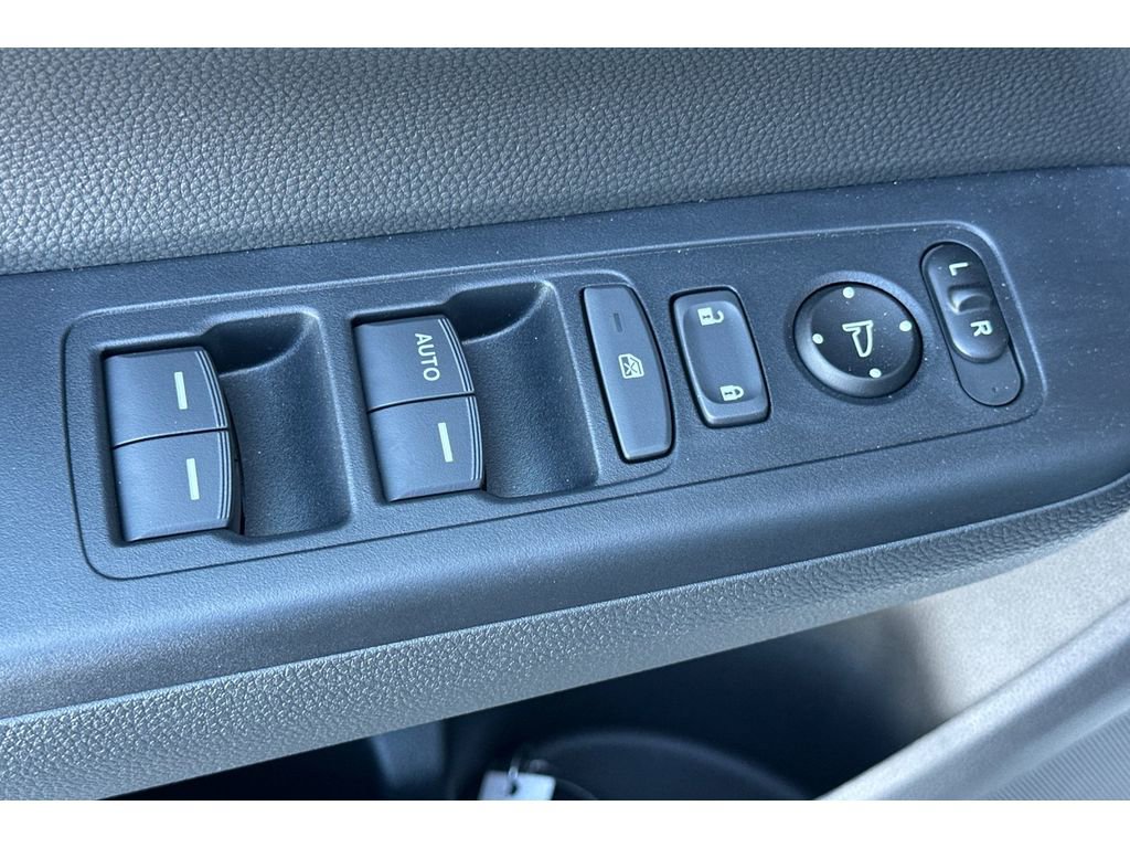 Used 2026 Honda CR-V LX image 12