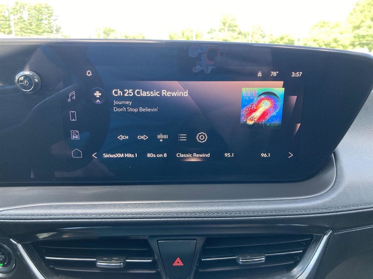 Used 2024 Buick Encore GX Sport Touring w/ Comfort Package image 23