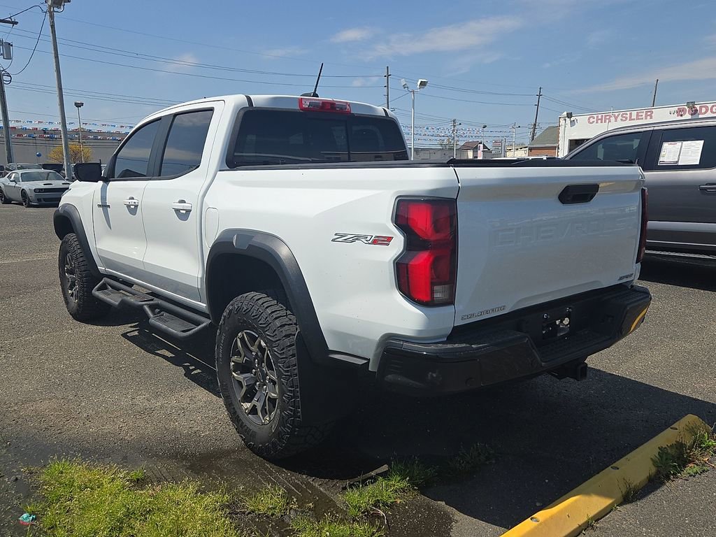 Used 2024 Chevrolet Colorado ZR2 w/ Technology Package AWD/4WD image 6