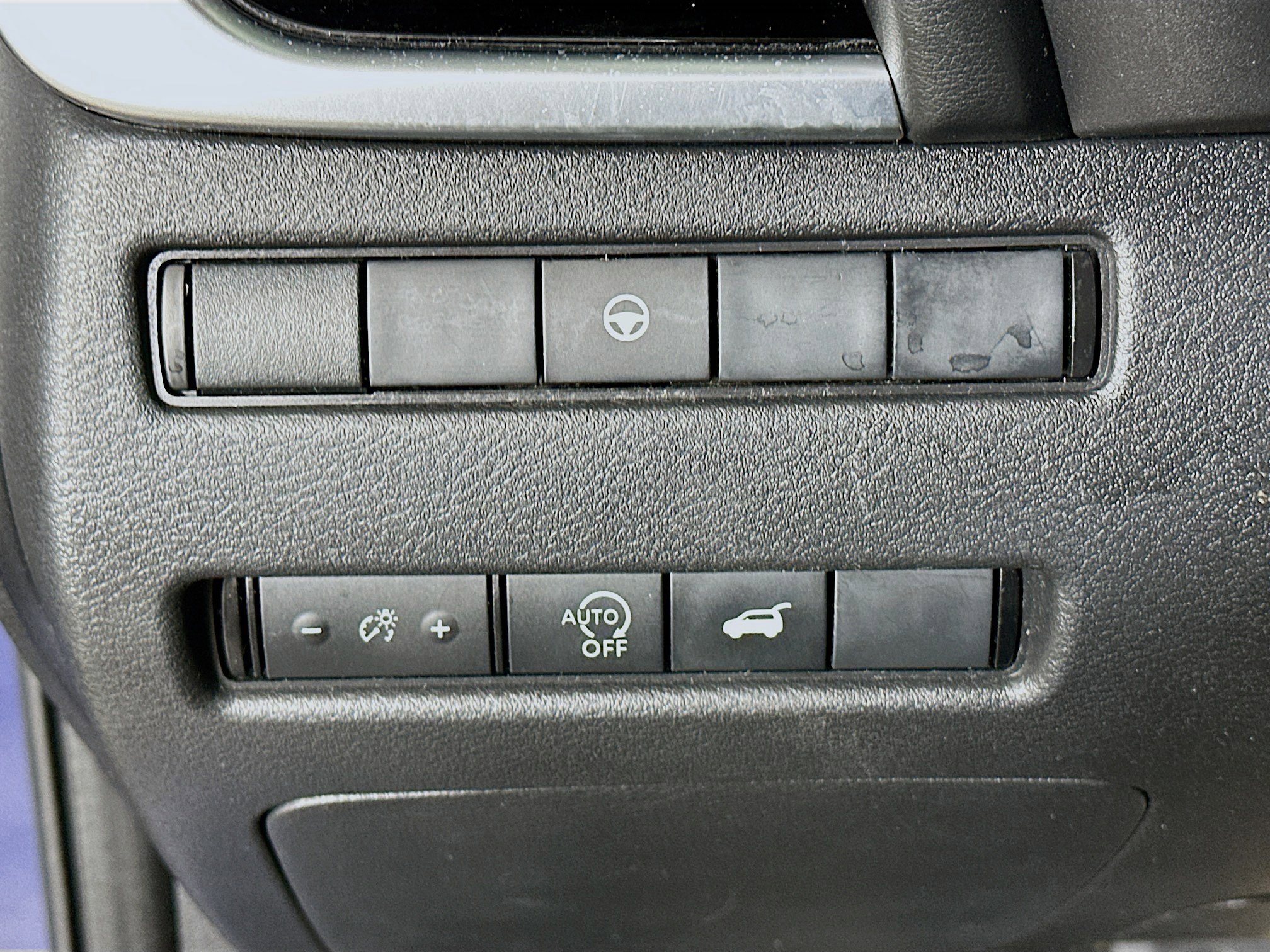 Used 2023 Nissan Rogue SL w/ SL Premium Package image 17