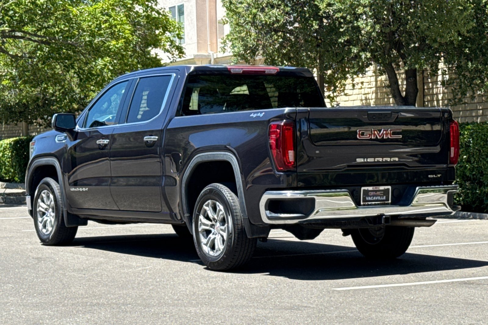 Used 2025 GMC Sierra 1500 SLT AWD/4WD image 7