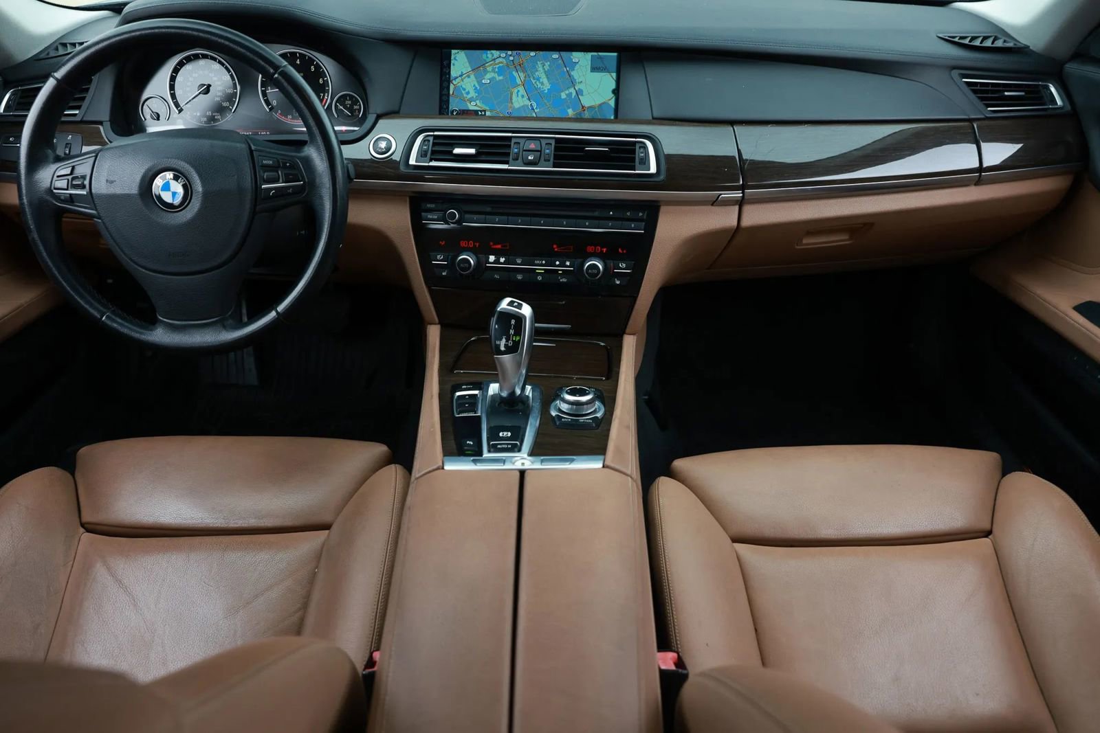 Used 2011 BMW 740i image 21