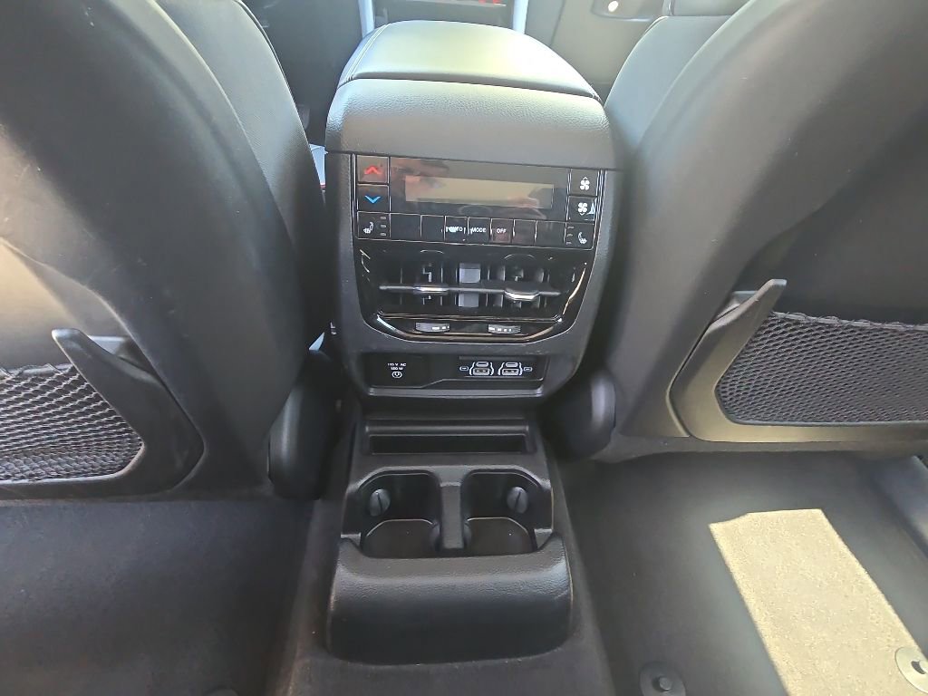 Used 2021 Jeep Grand Cherokee L Limited RWD image 32