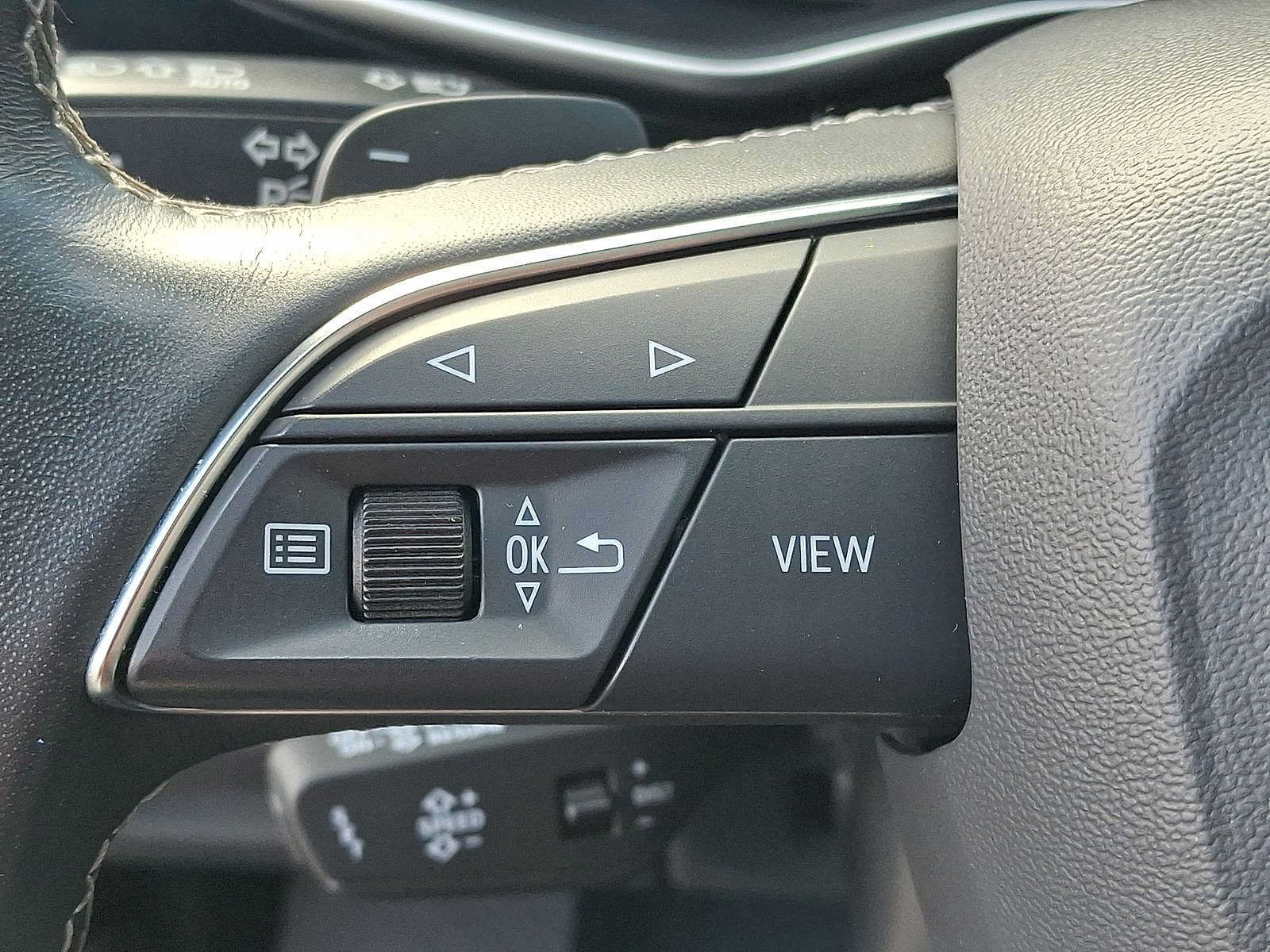 Certified 2023 Audi Q8 Premium Plus AWD/4WD image 23