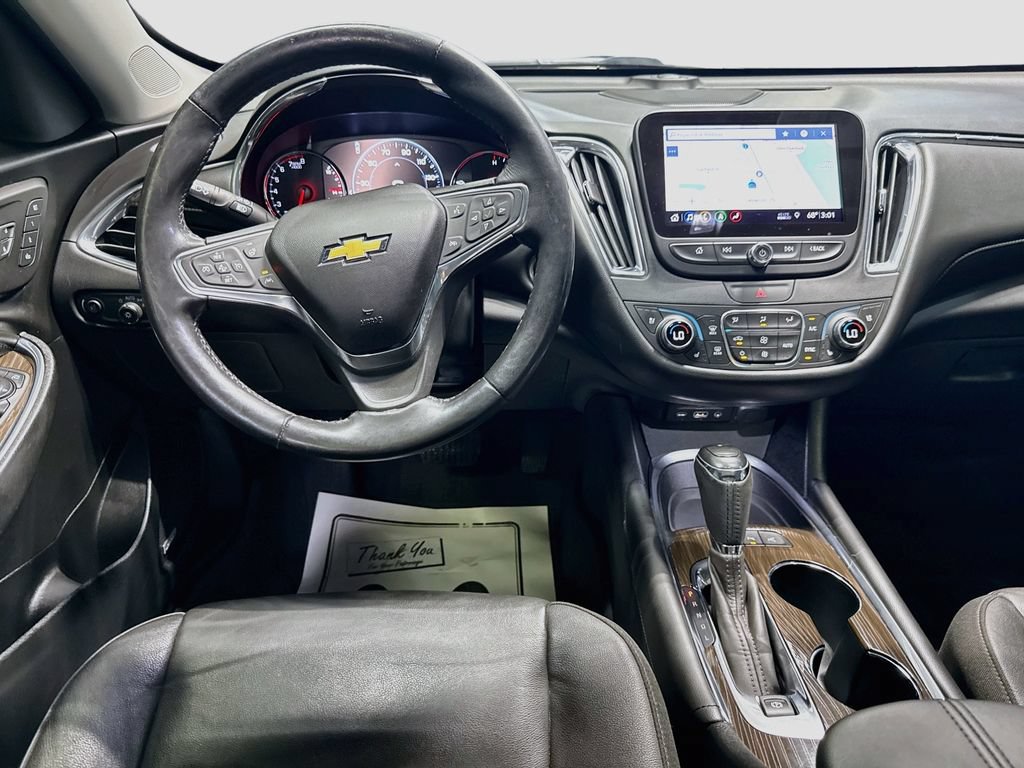 Used 2019 Chevrolet Malibu Premier w/ Sun and Wheel Package FWD image 22