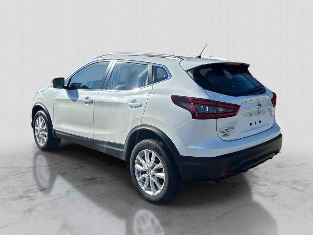 Certified 2020 Nissan Rogue Sport SV w/ All-Weather Package AWD/4WD image 3