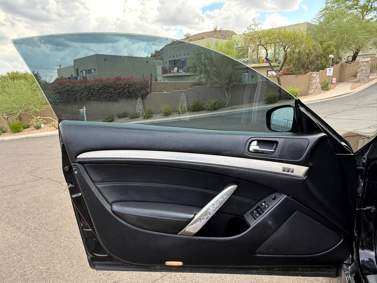 Used 2012 INFINITI G37 x w/ Premium Pkg image 17