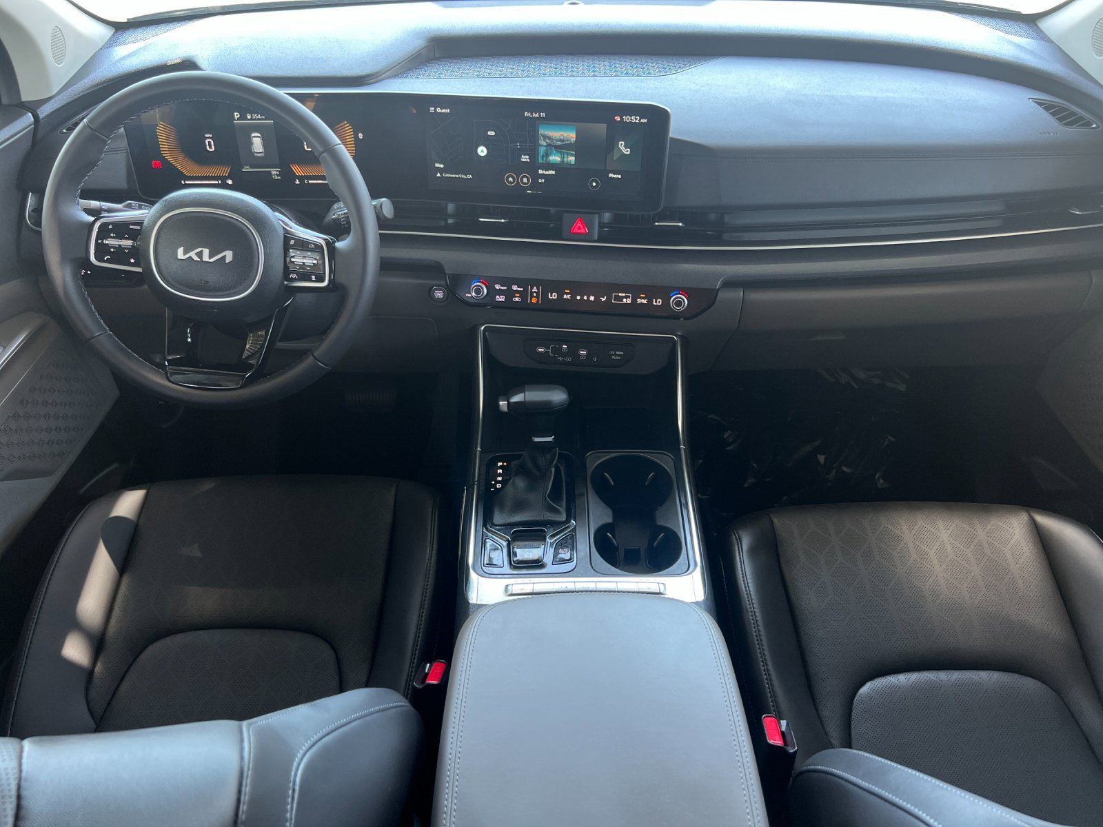 New 2026 Kia Carnival EX image 14