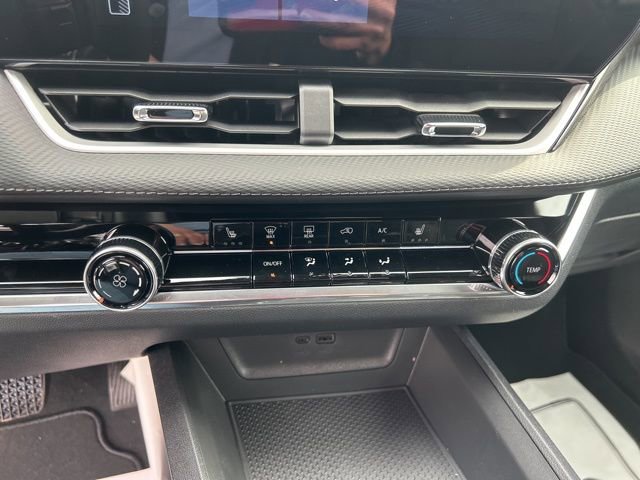 New 2026 Chevrolet Equinox LT w/ Midnight Edition image 24