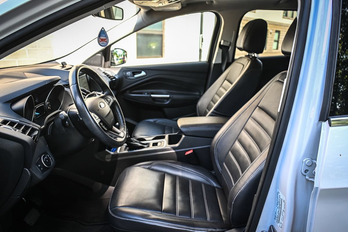Used 2017 Ford Escape Titanium AWD/4WD image 8