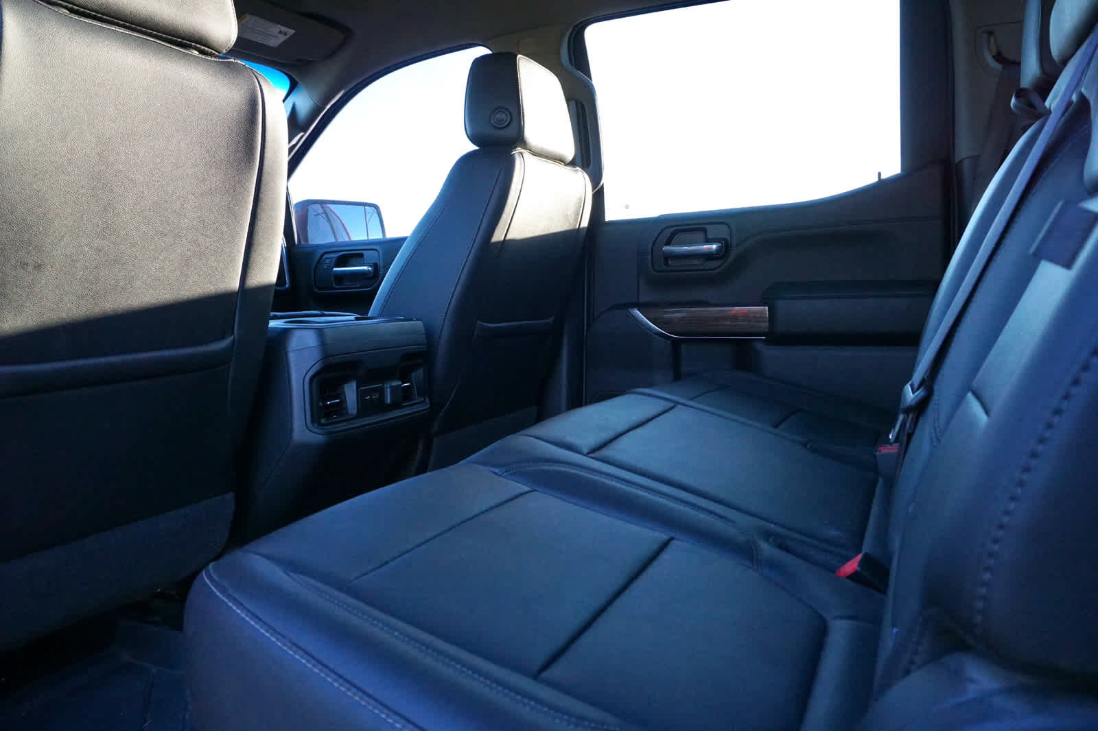 Used 2019 Chevrolet Silverado 1500 LT Trail Boss AWD/4WD image 31
