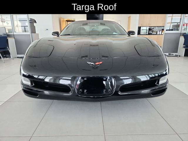 Used 2004 Chevrolet Corvette Base w/ Preferred Equipment Group image 2