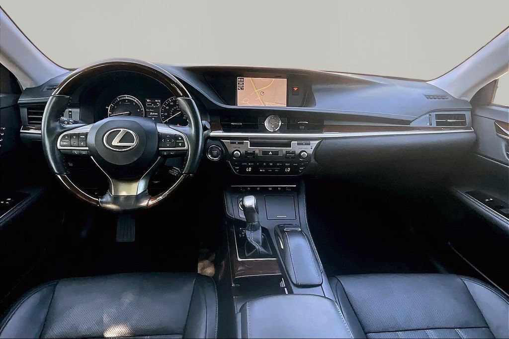 Used 2017 Lexus ES 350 w/ Luxury Package FWD image 9