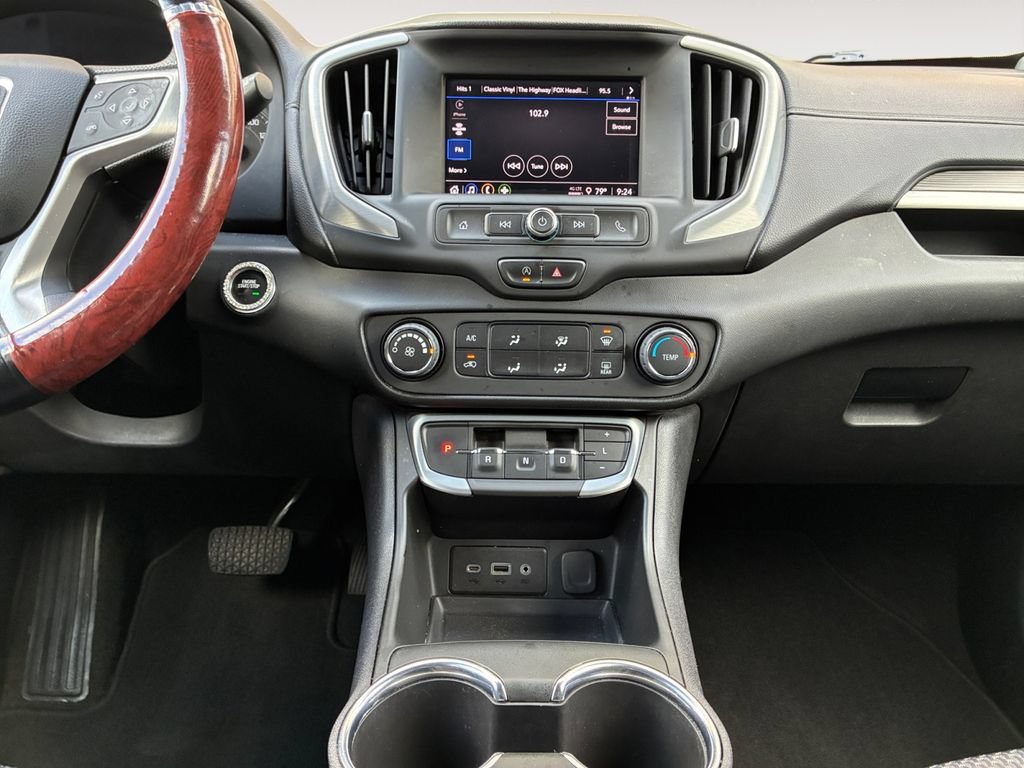 Used 2022 GMC Terrain SLE FWD image 11