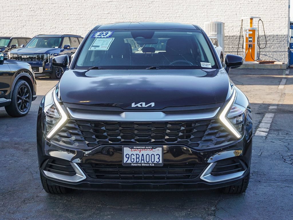 Certified 2023 Kia Sportage LX FWD image 2