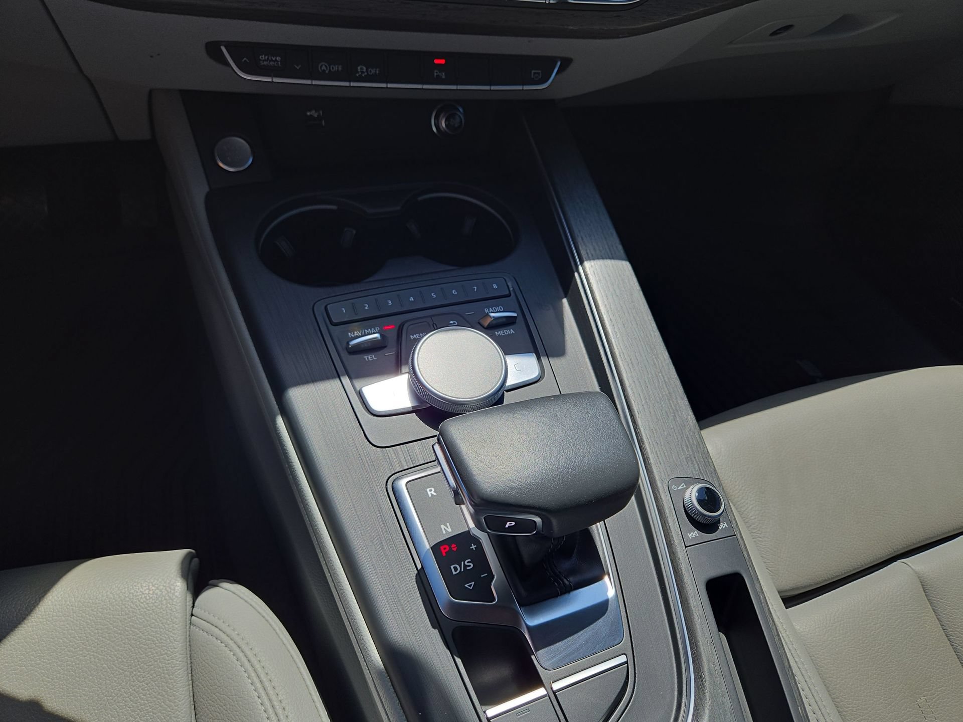 Used 2018 Audi A5 2.0T Premium Plus w/ Premium Plus AWD/4WD image 22