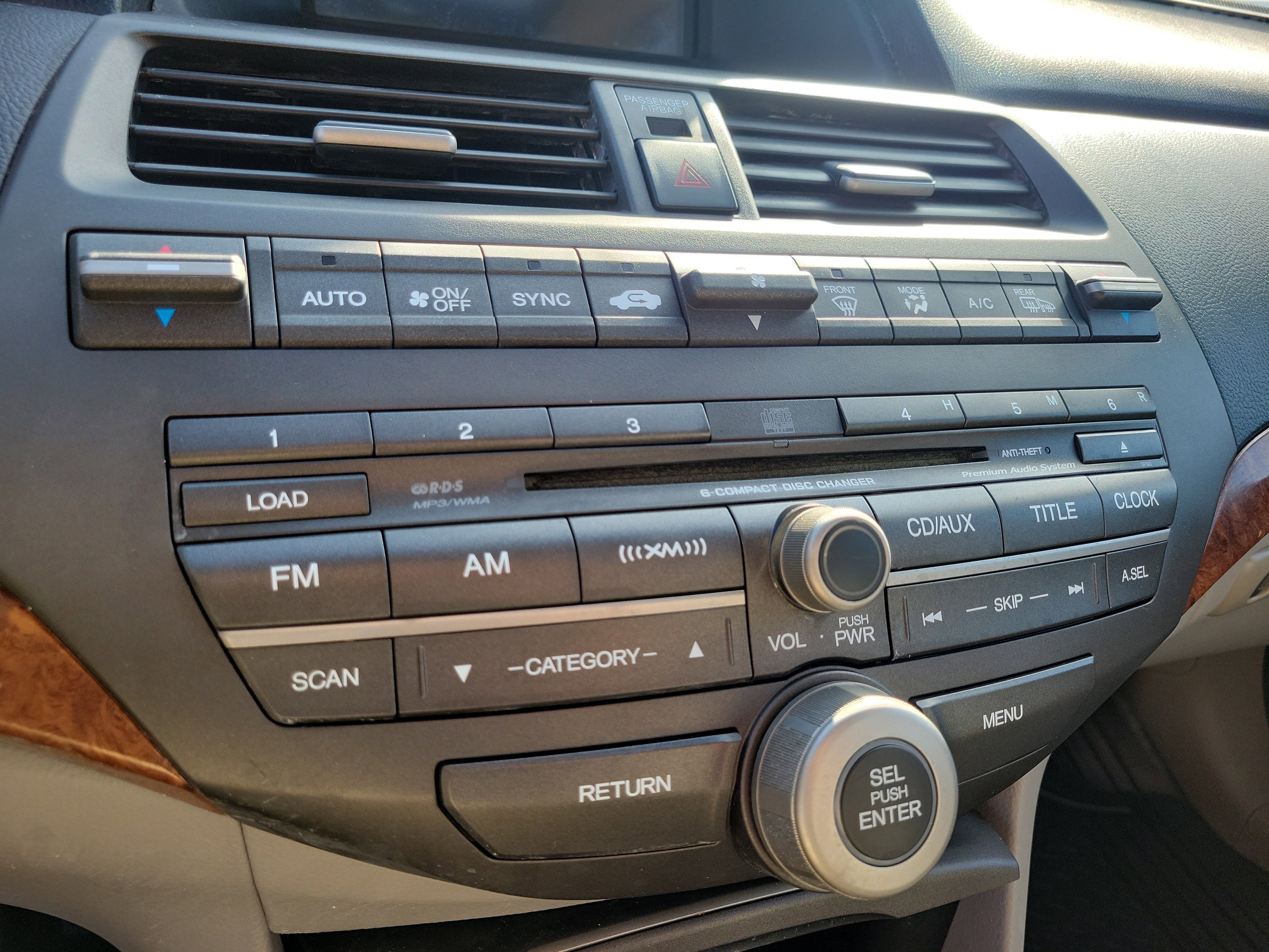 Used 2011 Honda Accord EX-L image 26