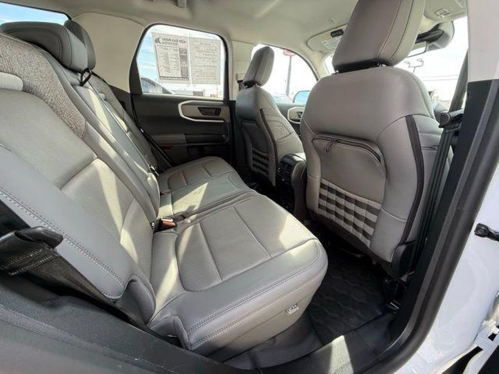 Used 2025 Ford Bronco Sport Badlands AWD/4WD image 25