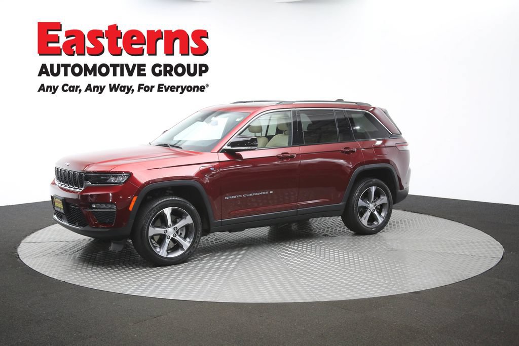 Used 2023 Jeep Grand Cherokee 4WD 4xe w/ Luxury Tech Group II image 59