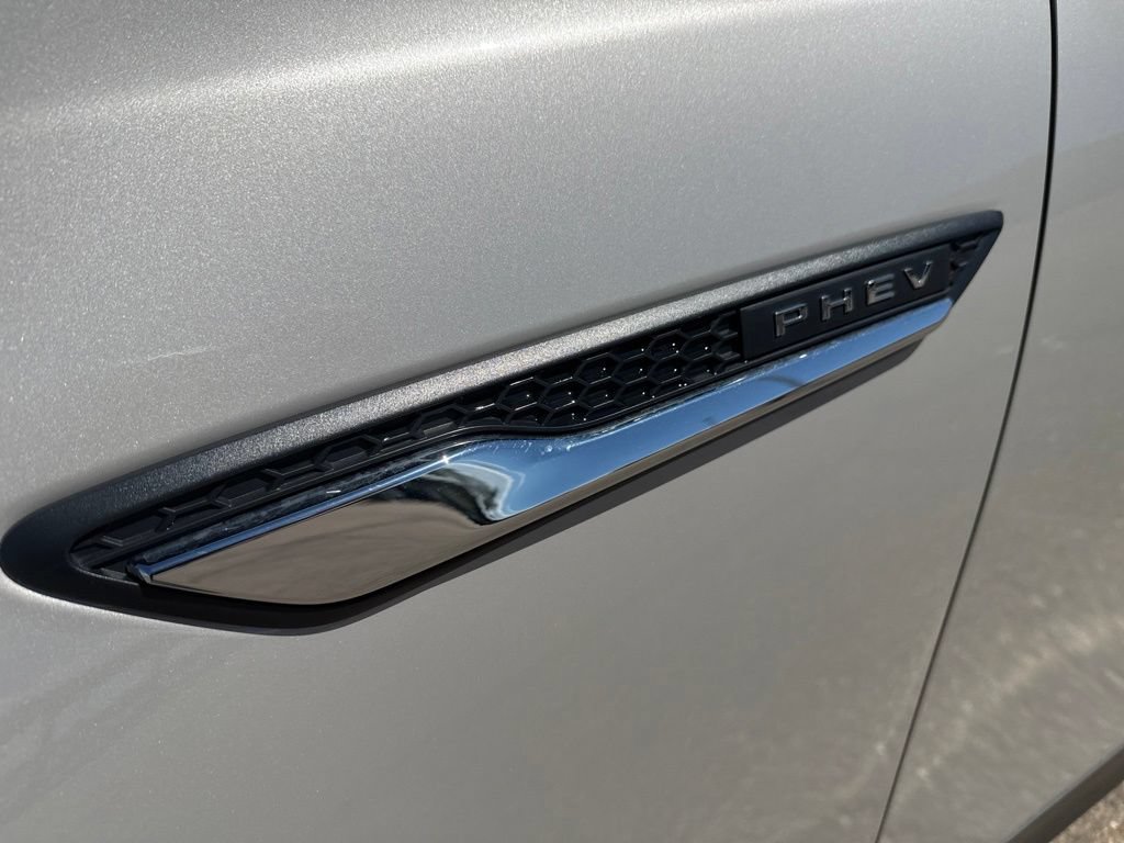 Used 2025 MAZDA CX-90 Plug-In Hybrid w/ Preferred AWD/4WD image 14