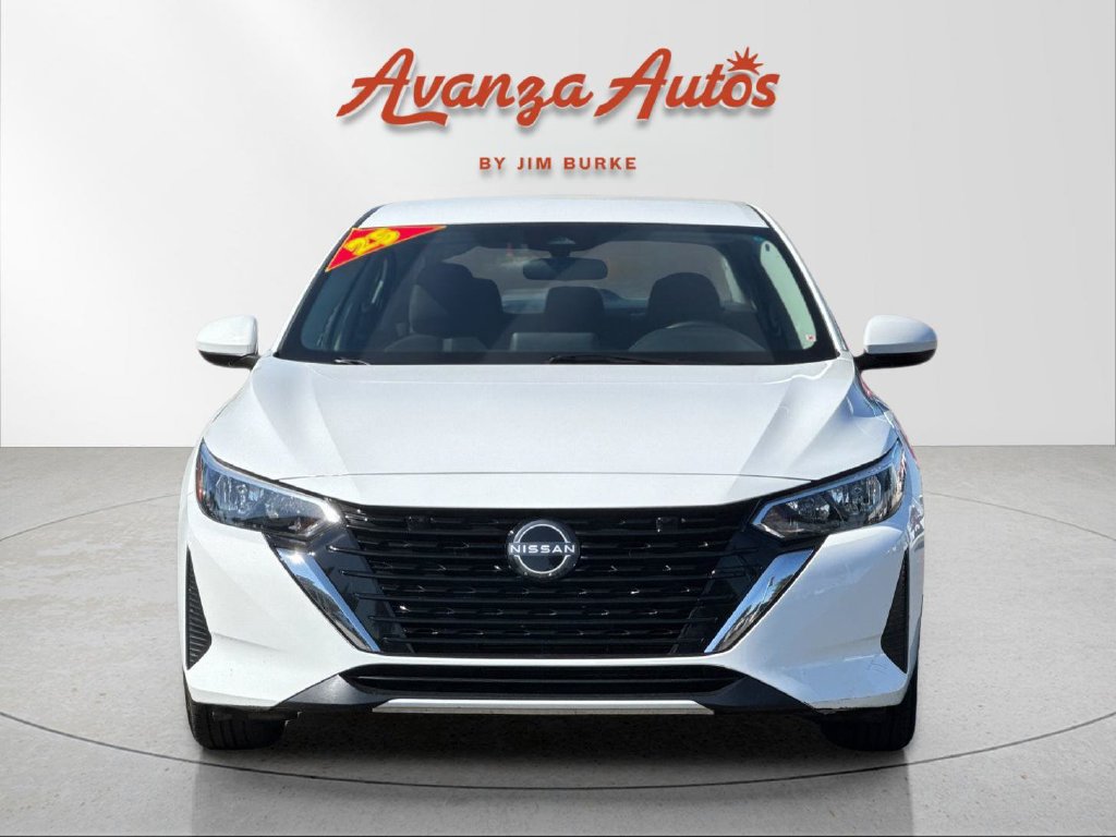 Used 2025 Nissan Sentra SV FWD image 8