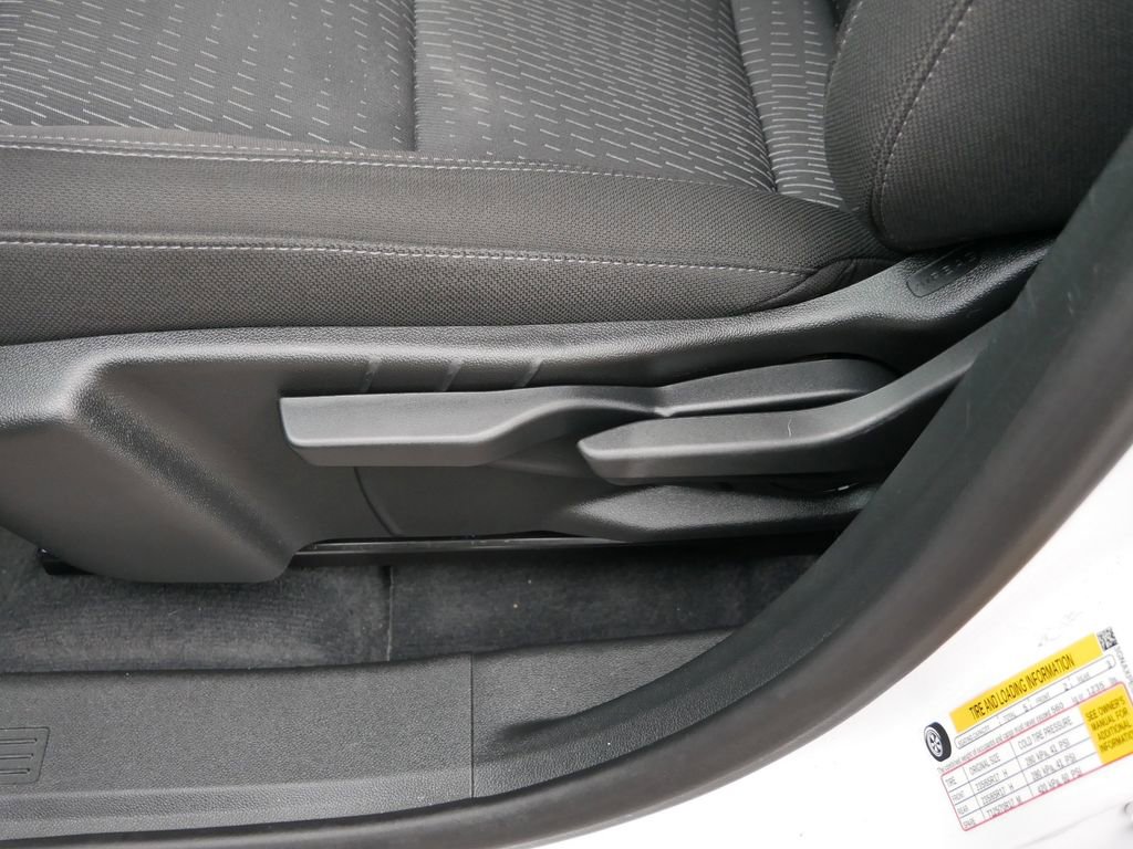 Used 2025 Chevrolet Equinox LT image 17