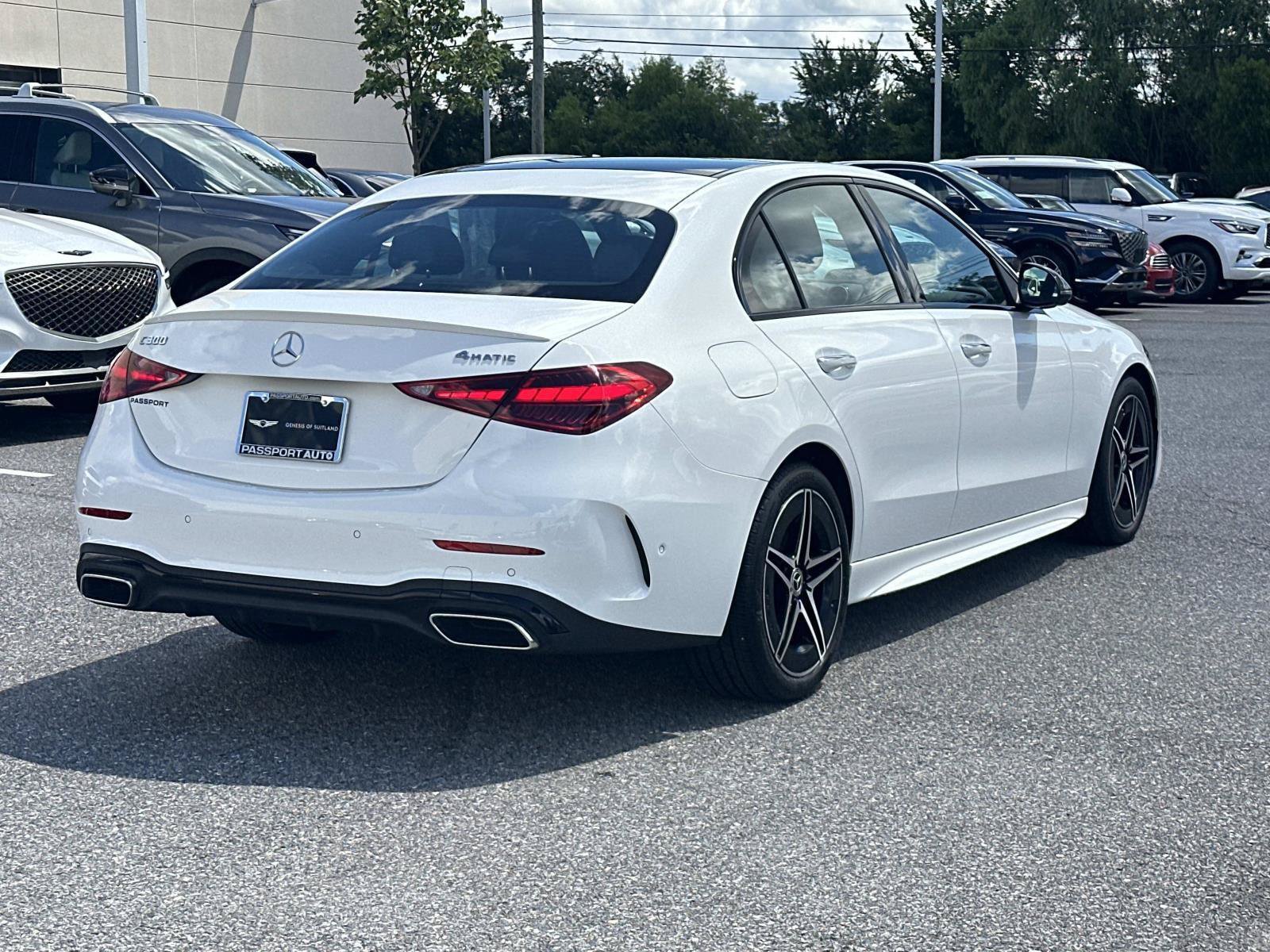 Used 2024 Mercedes-Benz C 300 4MATIC Sedan image 5