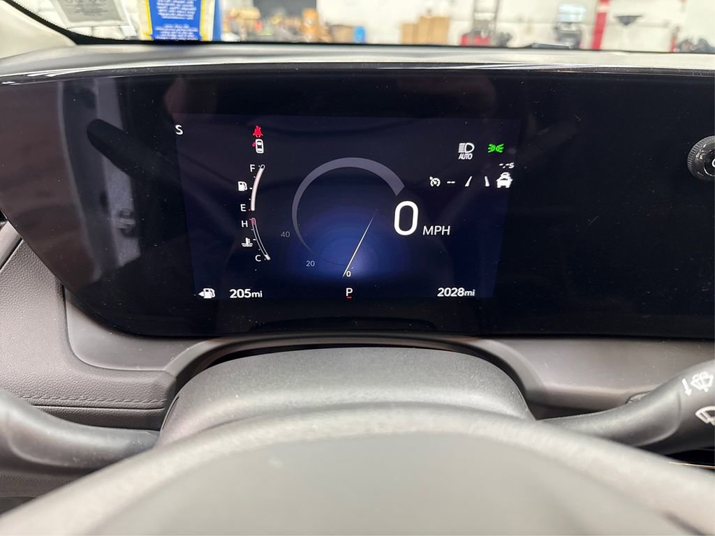 Used 2025 Buick Encore GX Preferred image 22