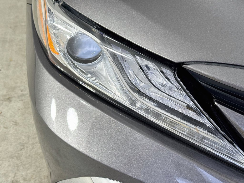 Used 2021 Toyota Camry XLE FWD image 36