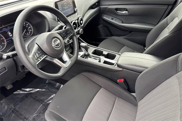 Used 2025 Nissan Sentra SV image 10