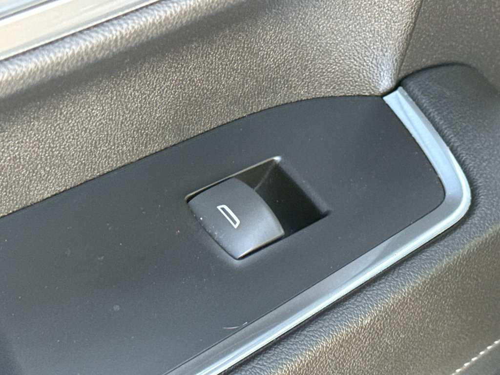 Used 2022 Chevrolet Silverado 1500 RST image 31