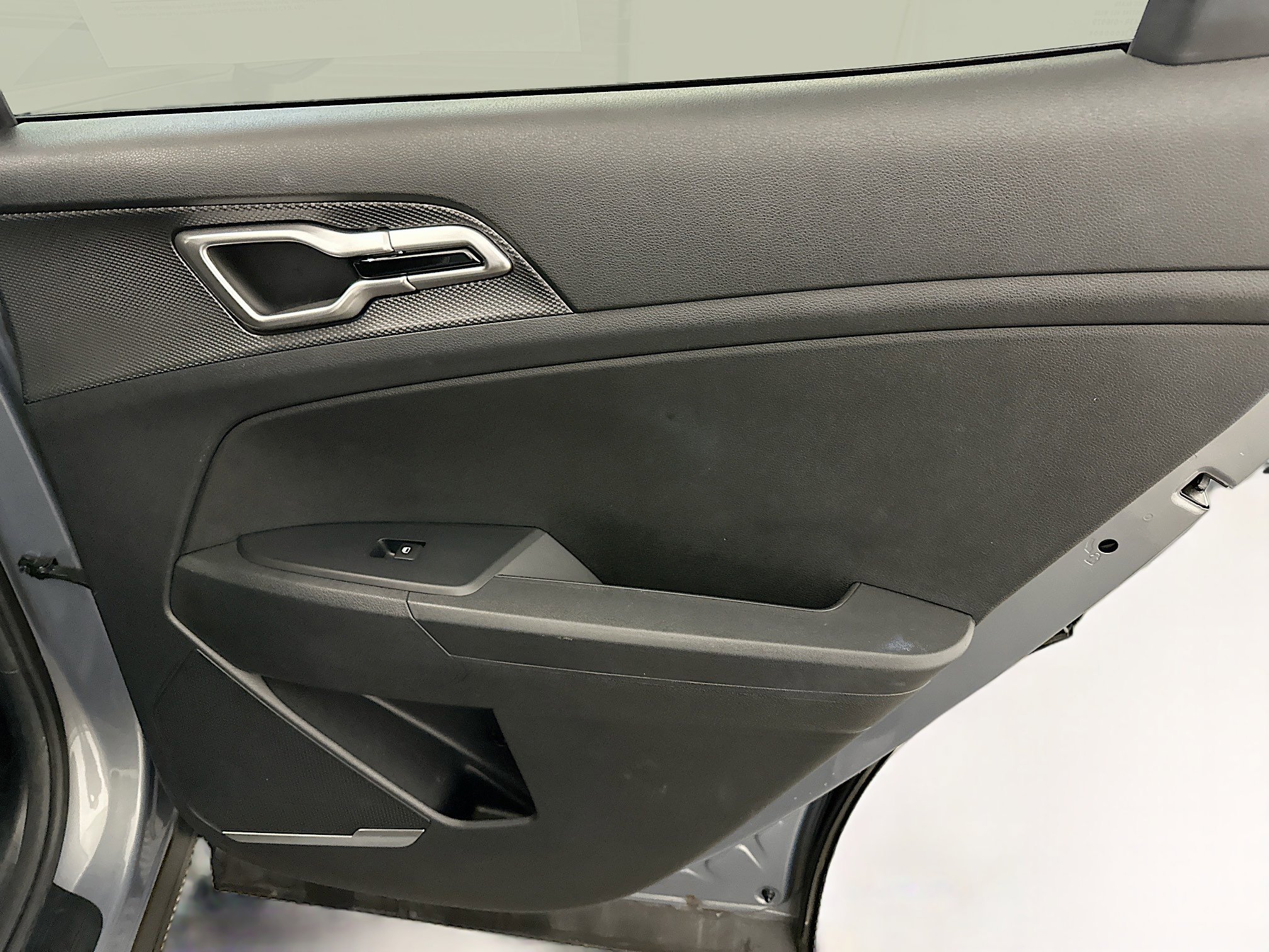 Used 2025 Kia Sportage LX image 30