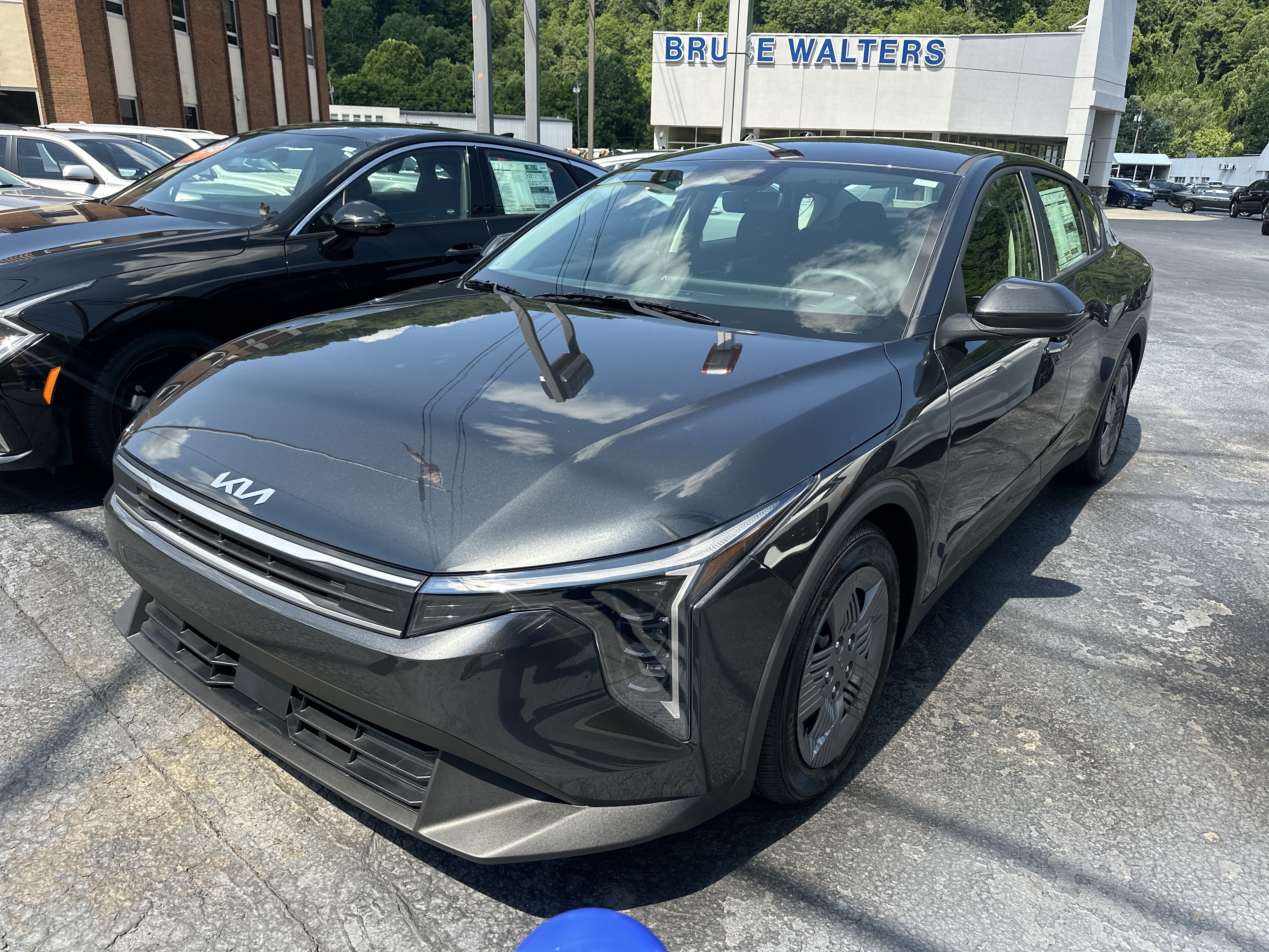 New 2026 Kia K4 FWD image 3