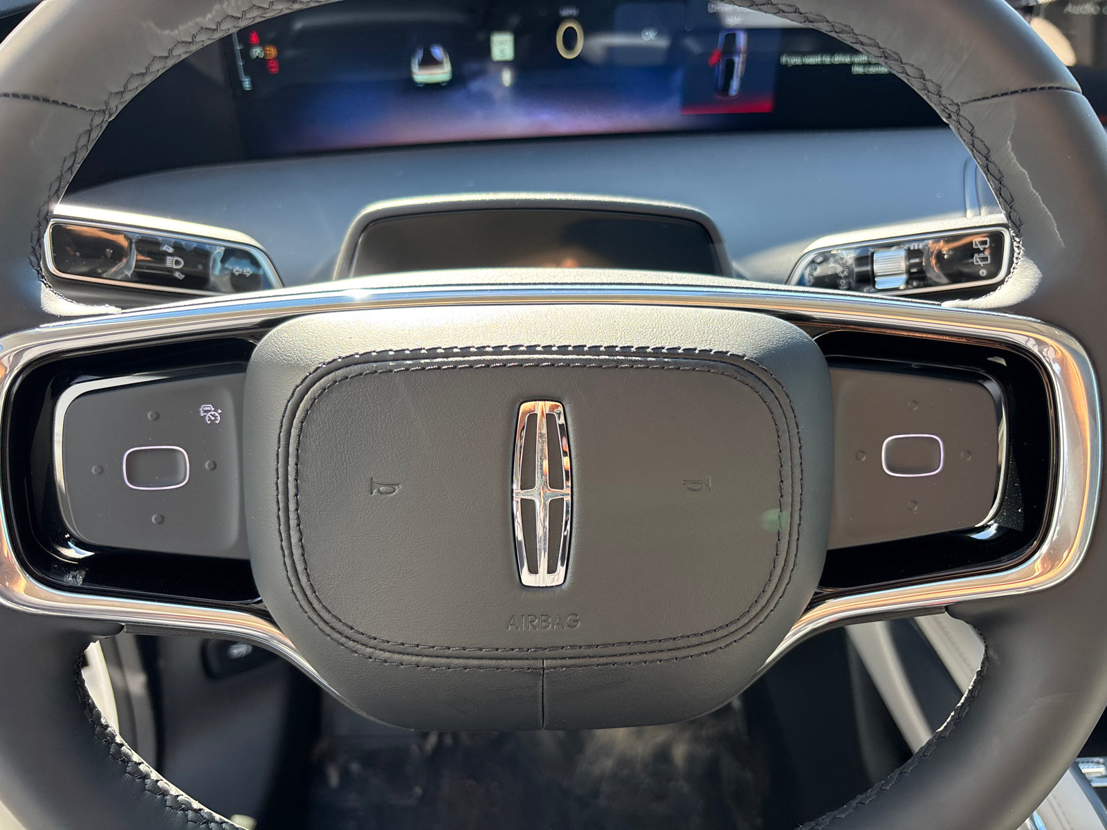 New 2026 Lincoln Nautilus Reserve AWD/4WD image 18