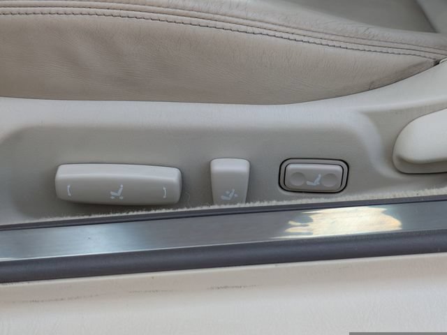 Used 2002 Lexus SC 430 Convertible RWD image 18