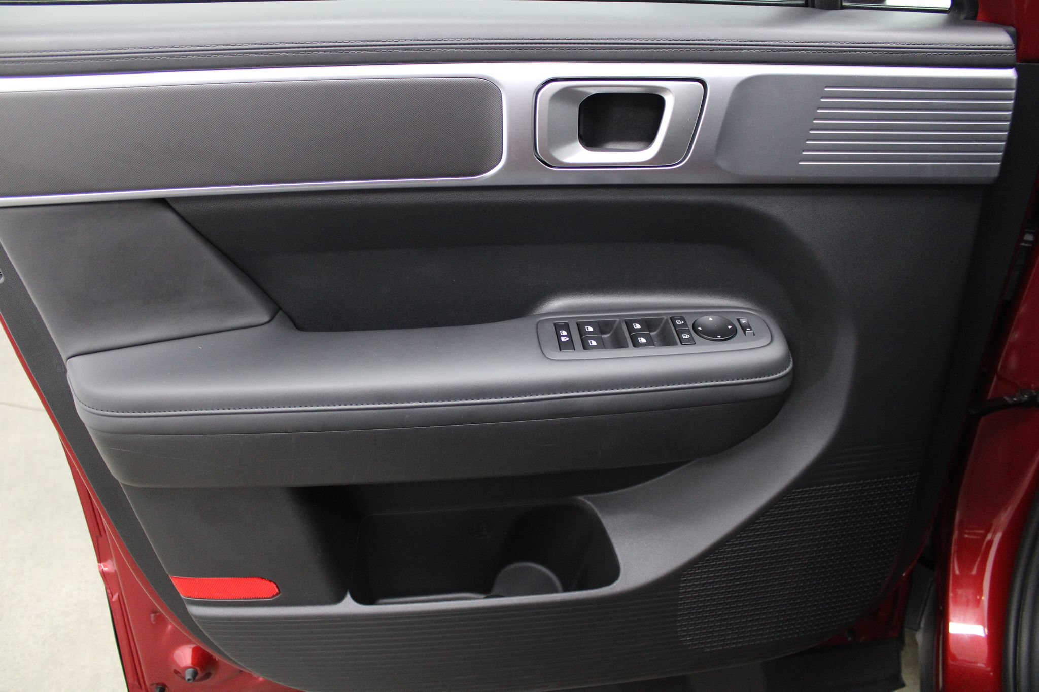 Used 2025 Hyundai Santa Fe SEL AWD/4WD image 11